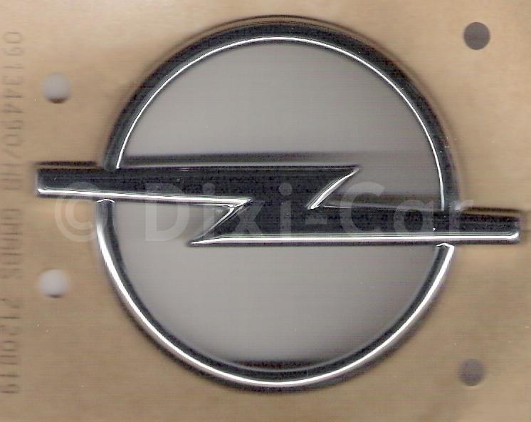 Znak "OPEL" na tył VECTRA B hatchback do 1998 roku.